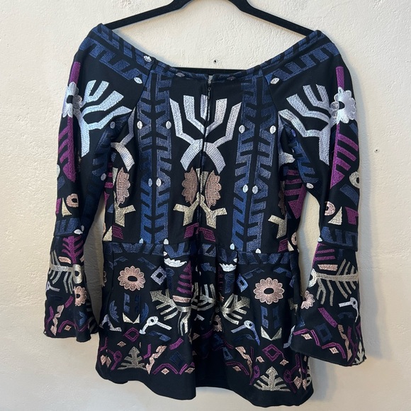 VENUS Embroidered Blouse Off the Shoulder Bell Sleeve Ruffle Bottom Woman Medium - Picture 4 of 15